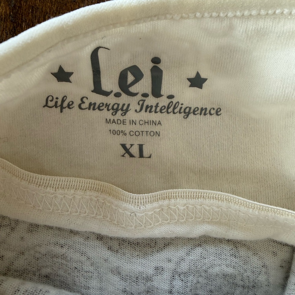 Lei Cream Cotton Top - Picture 2 of 3